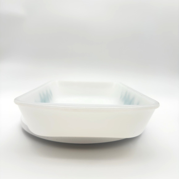 Glasbake Baking Casserole Dish Retro Blue Fruit Milk Glass 2.5 Qt 8"x12.5" - Picture 2 of 12